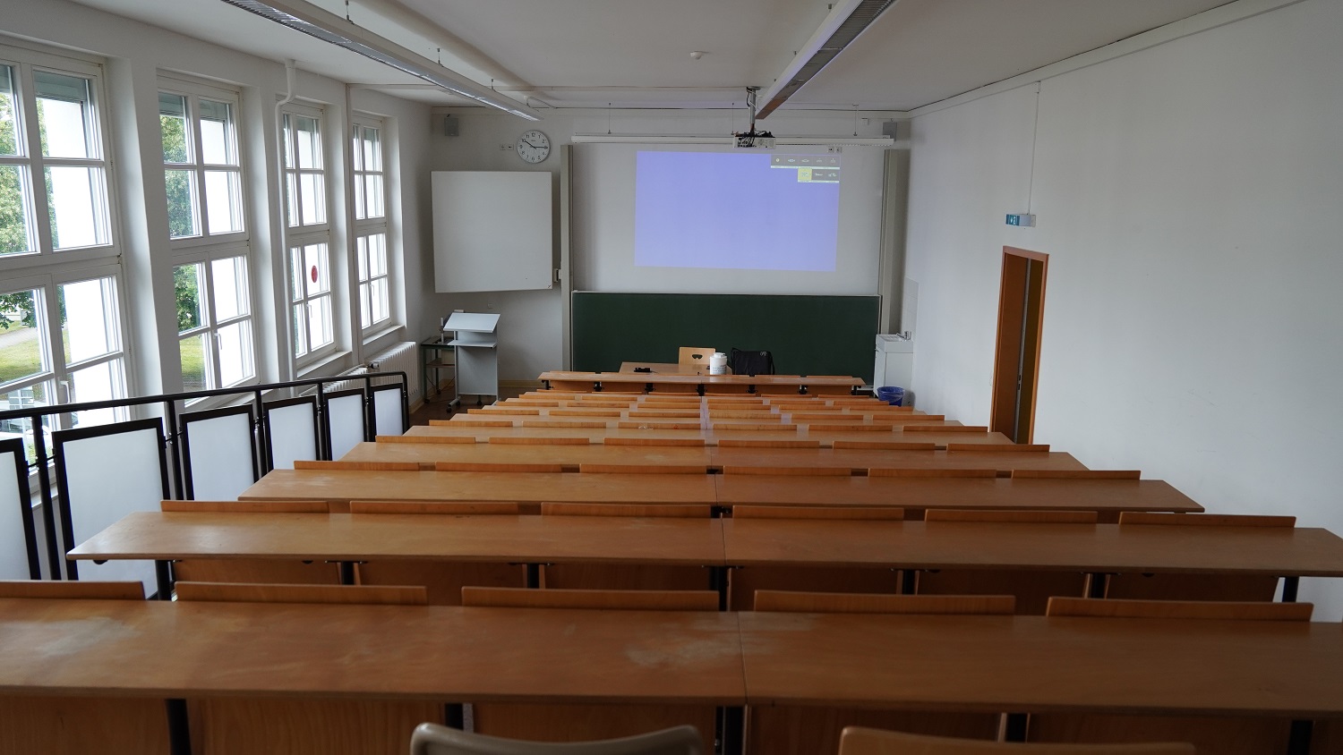 02 Raum 208 Hörsaal 4