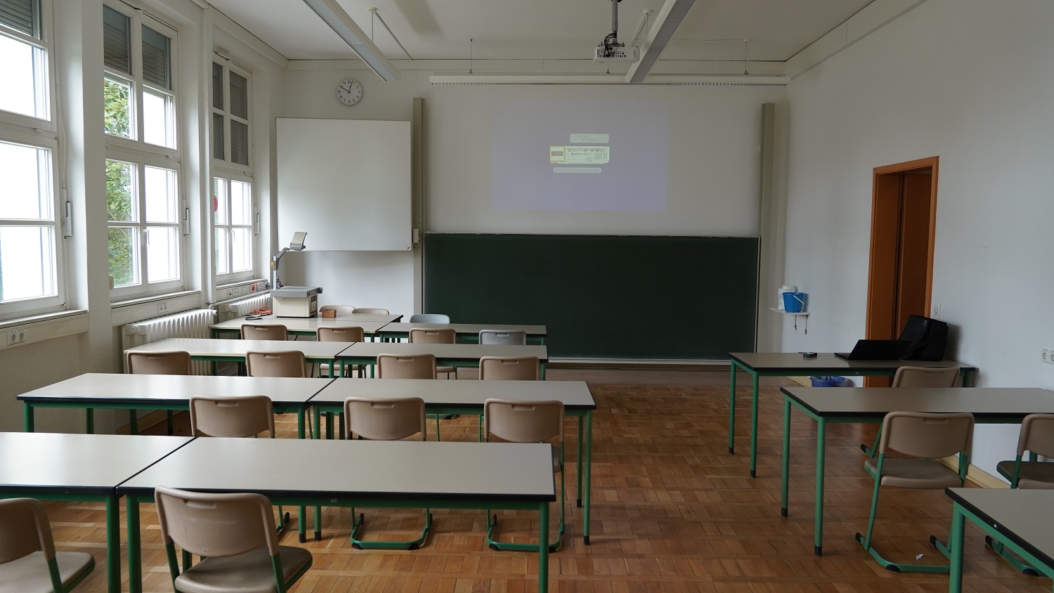 08 Raum 210