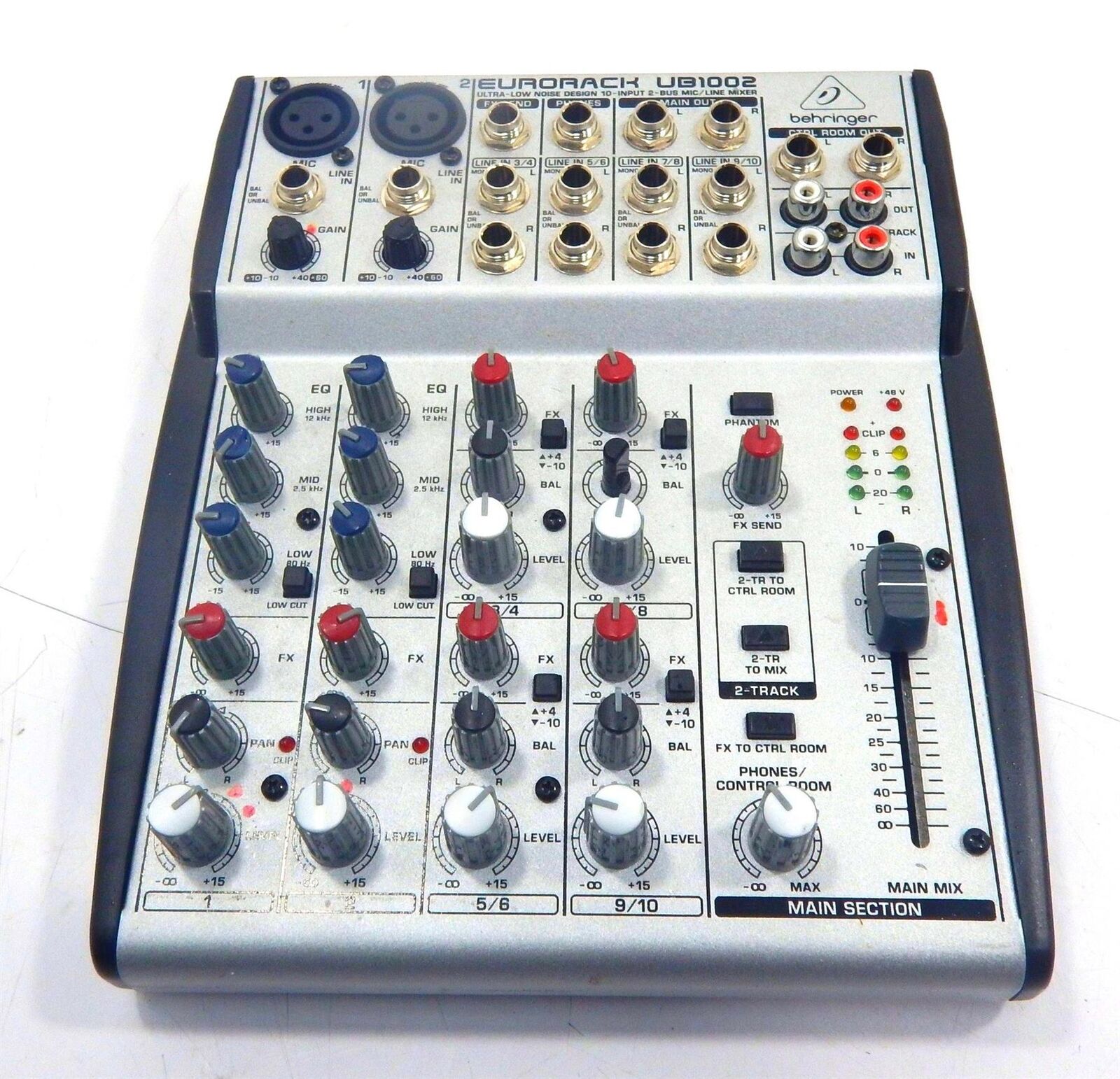 BEHRINGER EURORACK UB1002