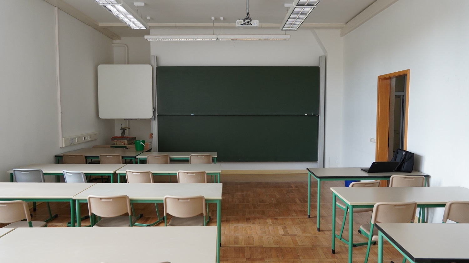 12 Raum 223