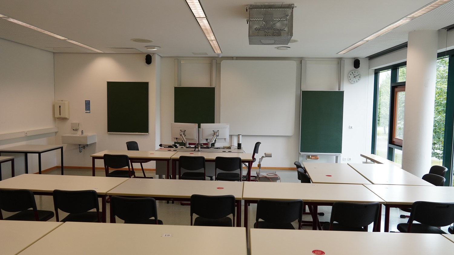 07 Raum 214