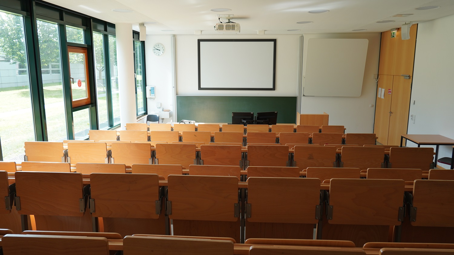 10 Raum 101 Hörsaal 1